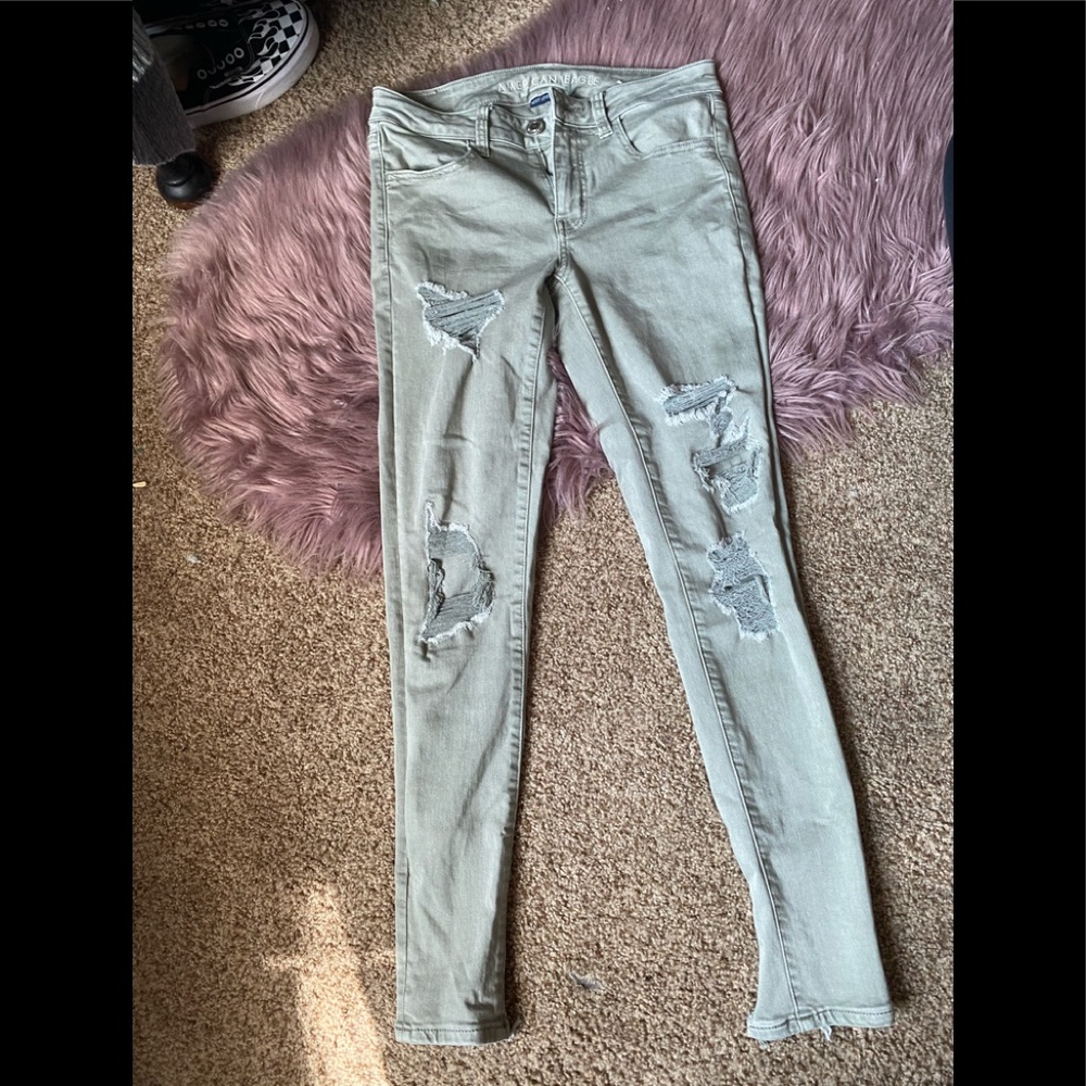 american eagle distressed jeggings .